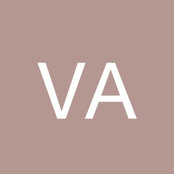 Meet your Posher, Valerie - Picture 1 of 1